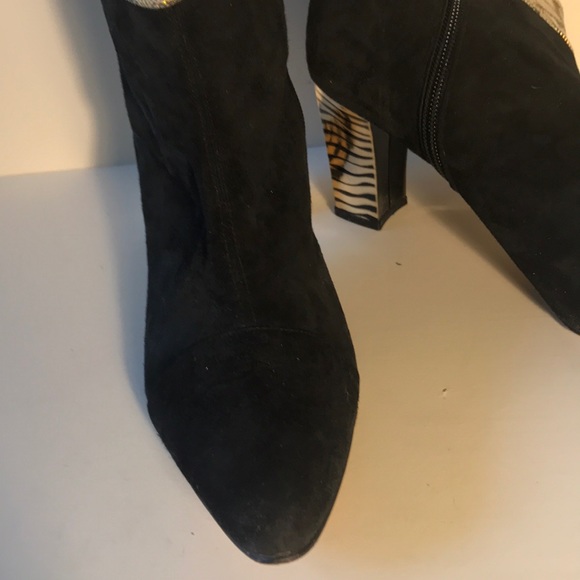 Beautiful Gomez Rivas Bootie - Picture 7 of 8